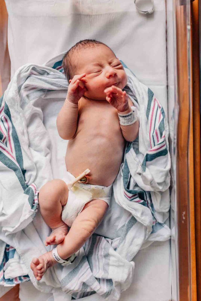 Fresh-48-Hospital-Newborn-Session-Columbia-SC-5105