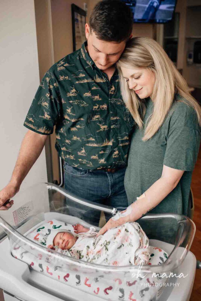 Fresh 48 hospital newborn photoshoot