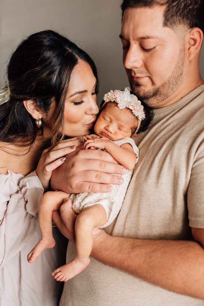 In home newborn session in Lexington, South Carolina | Oh Mama Photography